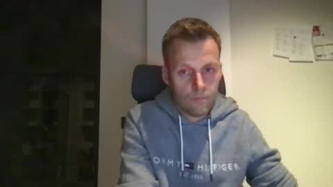 Max take off clothes online show from 01-28-25, 06:39