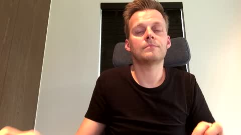 Max take off clothes online show from 02-20-25, 02:24