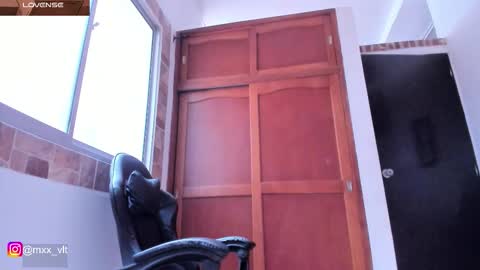 max_valiant1 online show from 11-27-25, 05:26