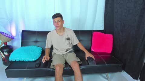 MAX     online show from 01-24-25, 11:26