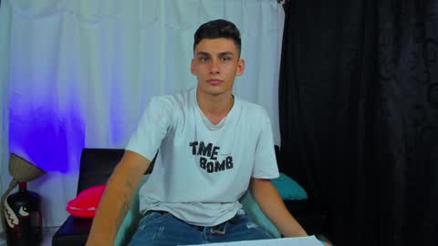 MAX     online show from 02-06-25, 07:24