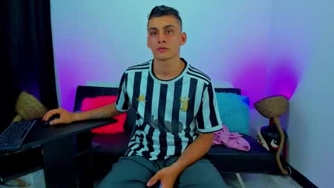 MAX     online show from 11-29-25, 04:48