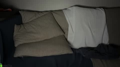 Max online show from 09-23-25, 08:23