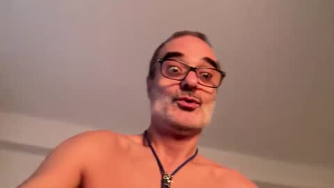 Max Mikado online show from 11-14-25, 03:11