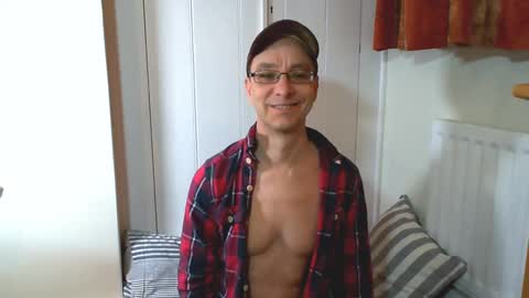 Max Davies online show from 01-20-25, 11:13