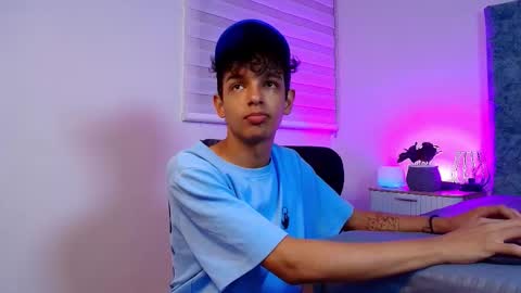 M A X F R O S T   online show from 01-11-26, 07:19