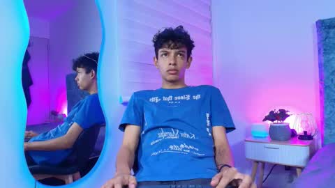 M A X F R O S T   online show from 01-18-26, 07:28