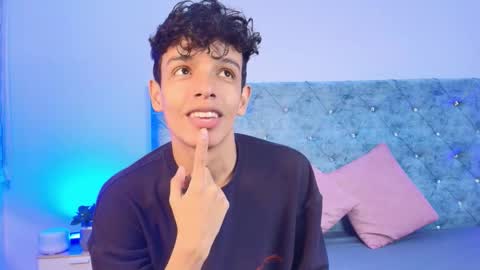 M A X F R O S T   online show from 02-01-26, 07:12