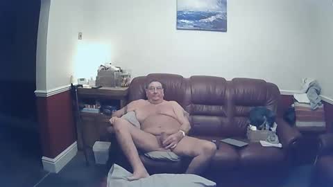 MAX online show from 12-25-24, 12:37