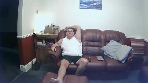 MAX online show from 01-18-25, 08:51