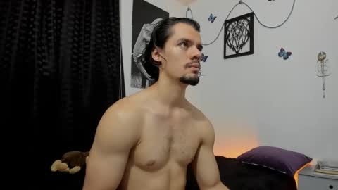 Snapshot of maxi_styles chatting on 01-12-25, 01:11 Alex online show from 01-12-25, 01:11