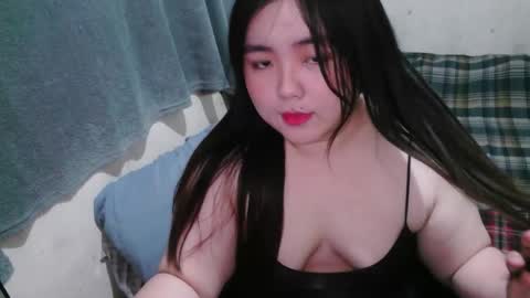 Snapshot of maxie_cat chatting on 09-09-25, 01:54 Maxie online show from 09-09-25, 01:54