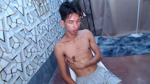 Reyn online show from 02-14-25, 12:25