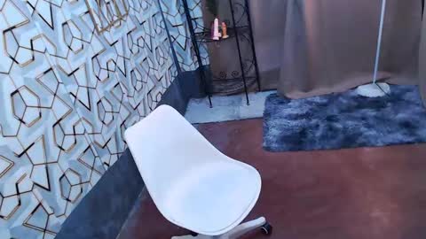 Reyn online show from 02-20-25, 03:56