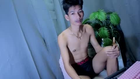 Reyn online show from 10-16-25, 06:36