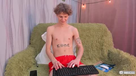 maxim burn online show from 10-20-25, 08:53