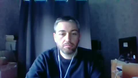 Snapshot of maximefrxx chatting on 02-12-26, 03:18 Maxime online show from 02-12-26, 03:18