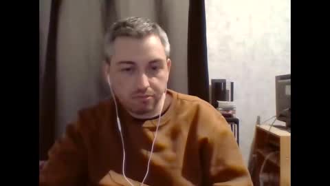 Snapshot of maximefrxx chatting on 02-19-26, 05:42 Maxime online show from 02-19-26, 05:42