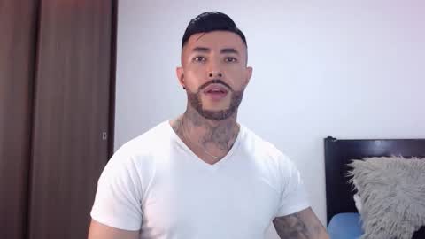 Independent Model online show from 11-29-25, 05:21