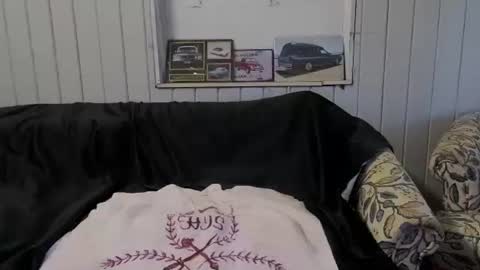 Snapshot of maximus_oreally chatting on 01-05-25, 03:22 Max online show from 01-05-25, 03:22