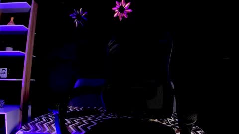 Maximus online show from 12-16-25, 04:39