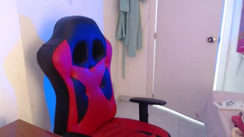 Snapshot of maxinesex_ chatting on 02-24-26, 03:21 maxinesex_ online show from 02-24-26, 03:21