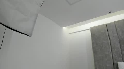 Snapshot of maxirogers chatting on 01-20-25, 07:04 Maxi Rogers online show from 01-20-25, 07:04