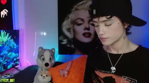 Max online show from 01-28-25, 03:57