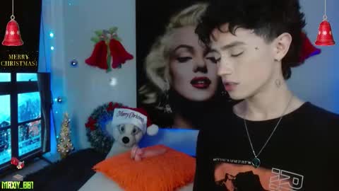 Max online show from 12-20-25, 04:08