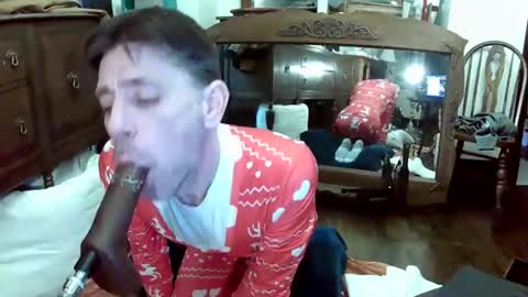 maxjr8008 online show from 12-04-25, 08:45