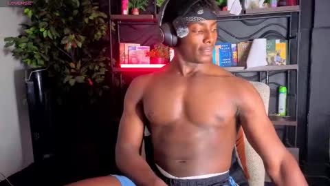 Maxmuscle10 online show from 02-03-26, 07:24