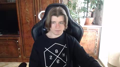 Max online show from 02-06-26, 10:40