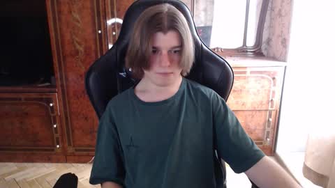 Max online show from 03-01-26, 11:23