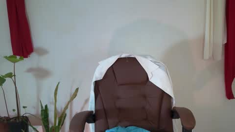 Snapshot of maxtopboy chatting on 01-13-25, 04:39 Max online show from 01-13-25, 04:39