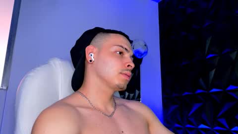 MAX online show from 01-17-26, 11:19