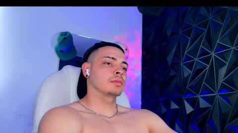 MAX online show from 03-01-26, 08:00