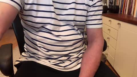 Max online show from 02-11-25, 01:20