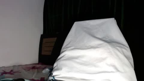 Snapshot of maxximus_10 chatting on 12-05-24, 06:21 maxximus_10 online show from 12-05-24, 06:21