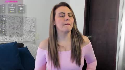 Victoria online show from 02-06-26, 03:04