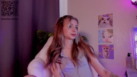 Snapshot of may_meowww chatting on 02-21-25, 07:34 May online show from 02-21-25, 07:34