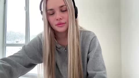 Maya online show from 01-16-26, 09:57