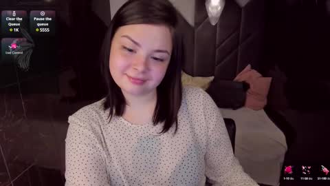 Woman online show from 03-05-25, 06:12