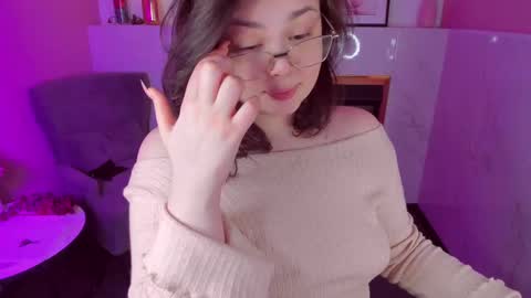 Woman online show from 03-12-25, 05:07