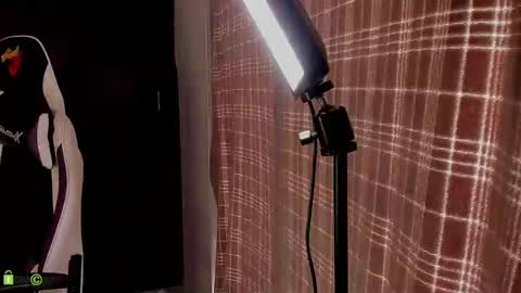 Snapshot of maya_princess0420 chatting on 02-21-25, 04:37 Maya online show from 02-21-25, 04:37