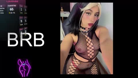 Snapshot of maya_rivers chatting on 02-12-26, 04:18 Maya online show from 02-12-26, 04:18