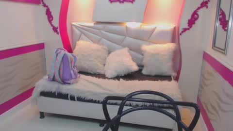 Maya online show from 12-20-24, 07:33