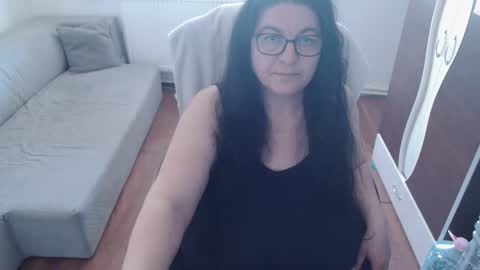 Maya online show from 04-01-26, 10:38