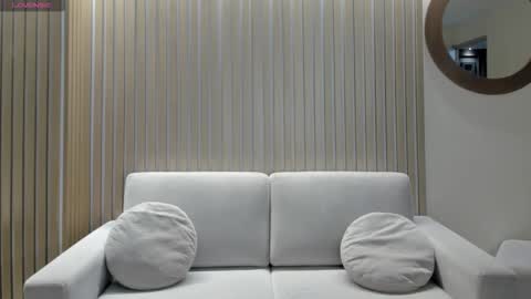 Snapshot of mayamoretti chatting on 12-15-25, 05:01 Maya online show from 12-15-25, 05:01