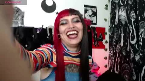 Snapshot of mayaredd chatting on 07-05-26, 12:28 mayaredd online show from 07-05-26, 12:28
