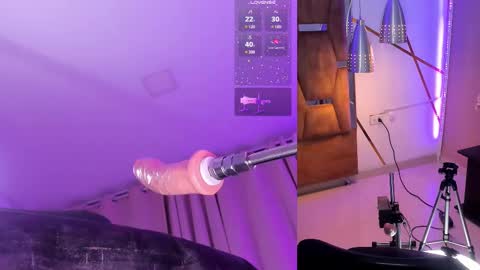 Snapshot of mayarouse chatting on 03-09-25, 05:06 Maya online show from 03-09-25, 05:06